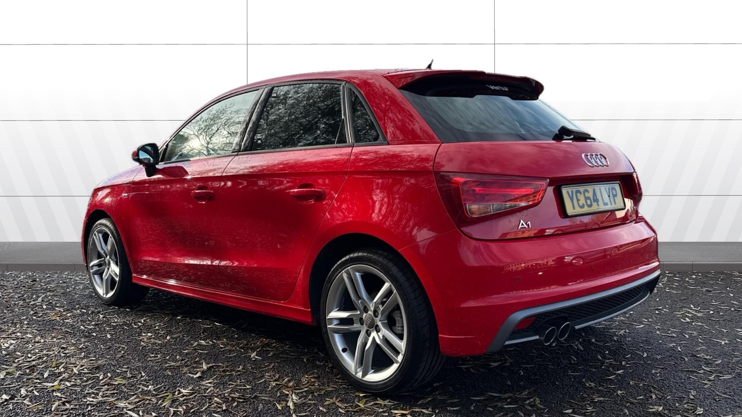 Used Audi A1 2014 for sale - 76598846: Photo 2