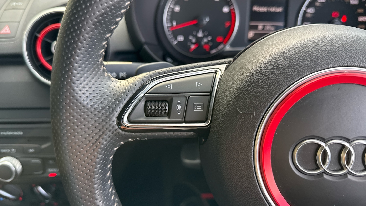 Used Audi A1 2014 for sale - 76598846: Photo 22