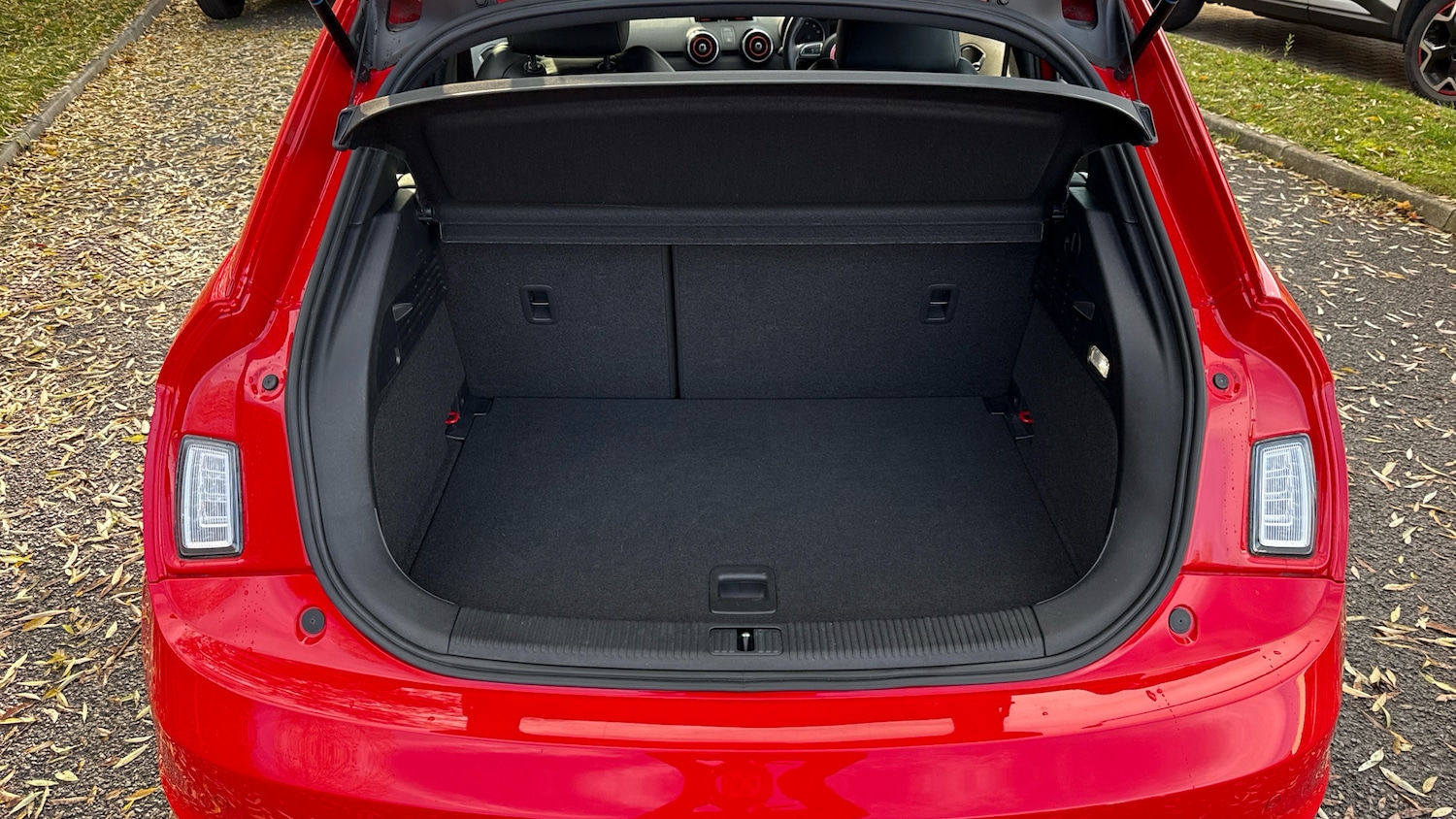 Used Audi A1 2014 for sale - 76598846: Photo 4