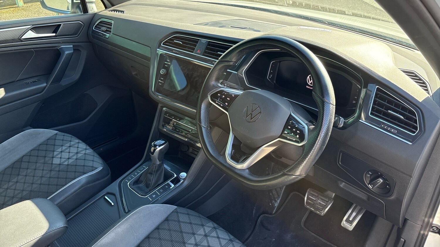 Used Volkswagen Tiguan 2021 for sale - 76183123: Photo 11