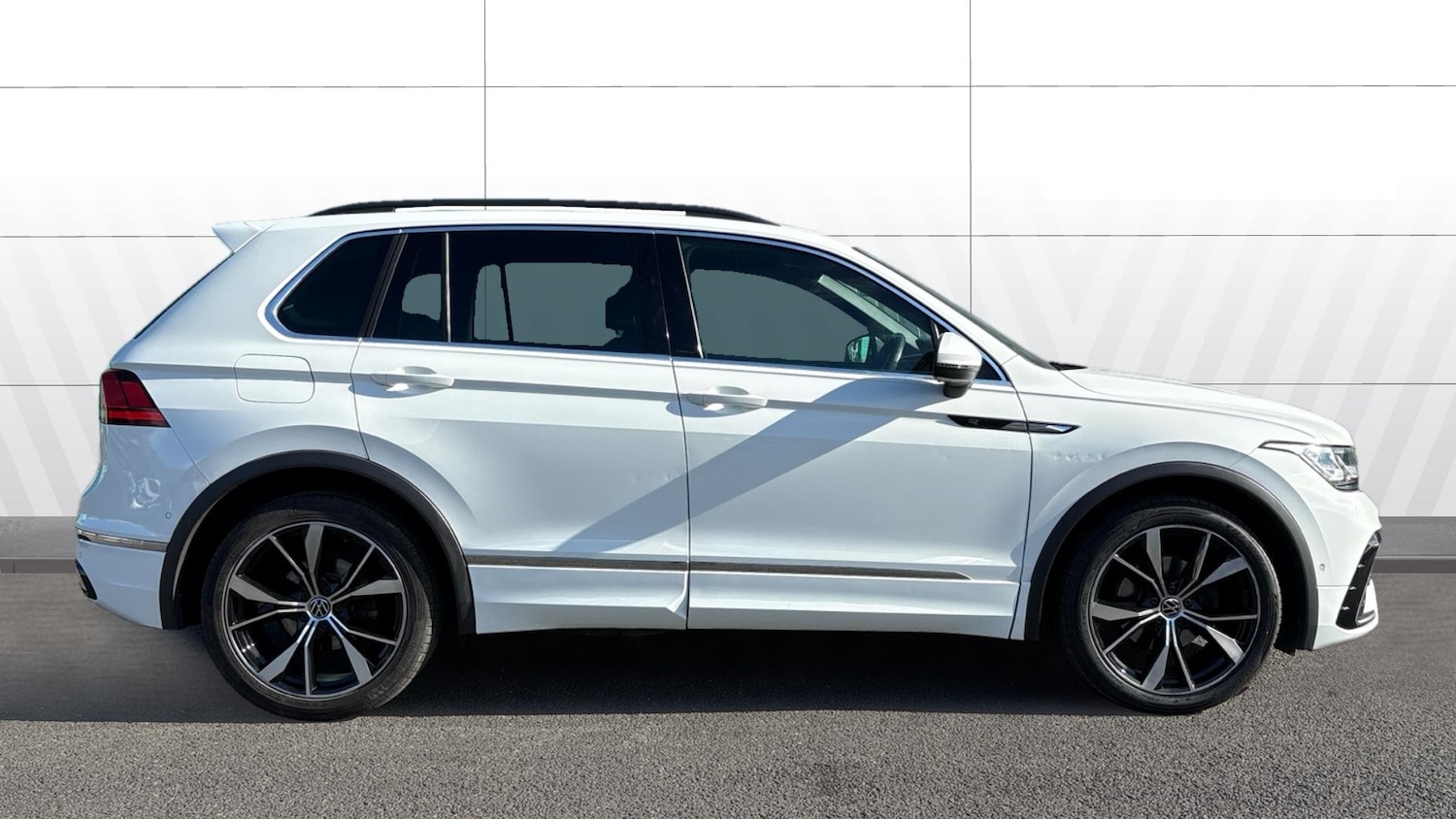 Used Volkswagen Tiguan 2021 for sale - 76183123: Photo 5