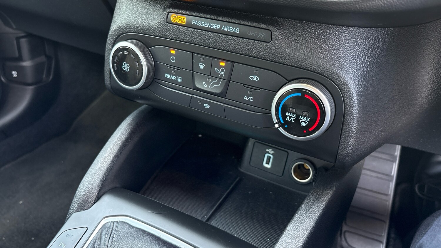 Used Ford Focus 2020 for sale - 76253129: Photo 30