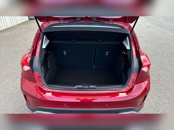 Used Ford Focus 2020 for sale - 76253129: Photo