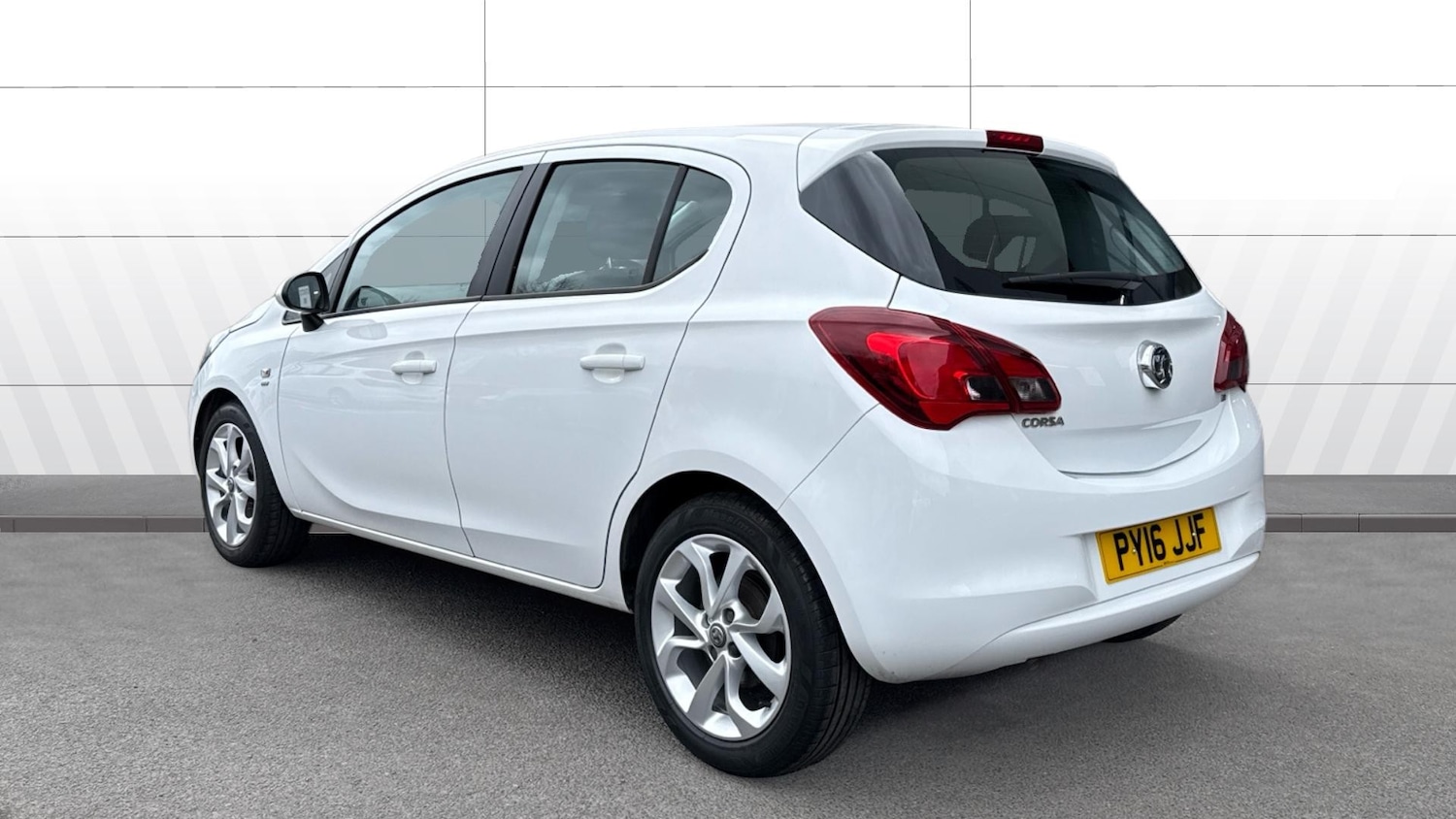 Used Vauxhall Corsa 2016 for sale - 77930519: Photo 2