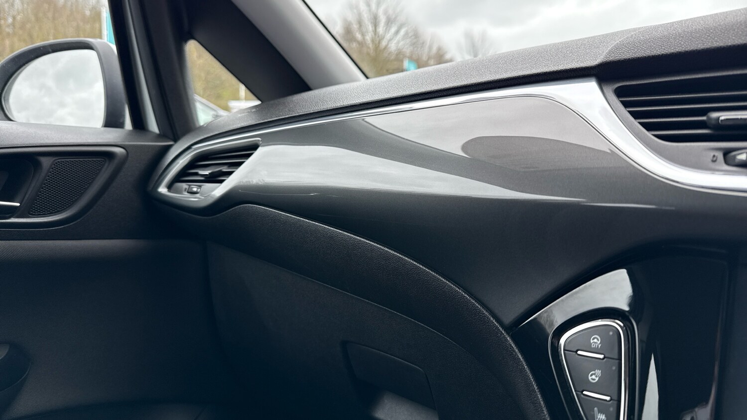 Used Vauxhall Corsa 2016 for sale - 77930519: Photo 25