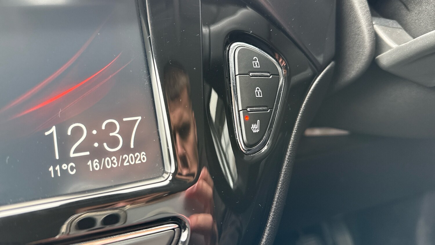 Used Vauxhall Corsa 2016 for sale - 77930519: Photo 27