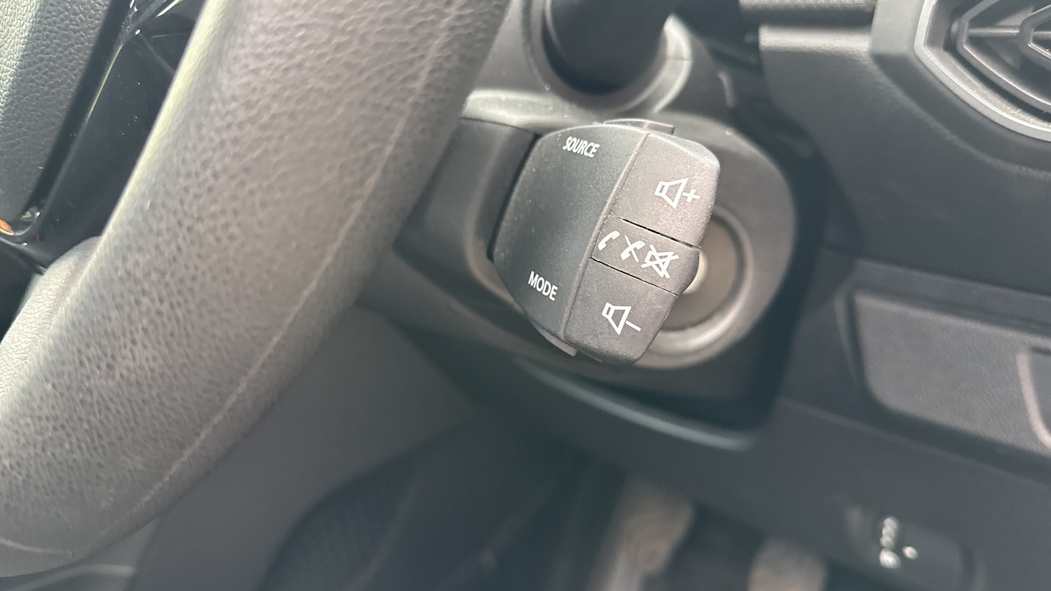 Used Dacia Jogger 2023 for sale - 75996716: Photo 32