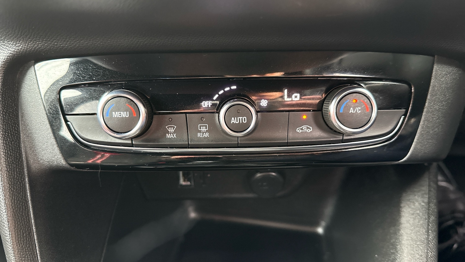 Used Vauxhall Corsa 2022 for sale - 76452668: Photo 29