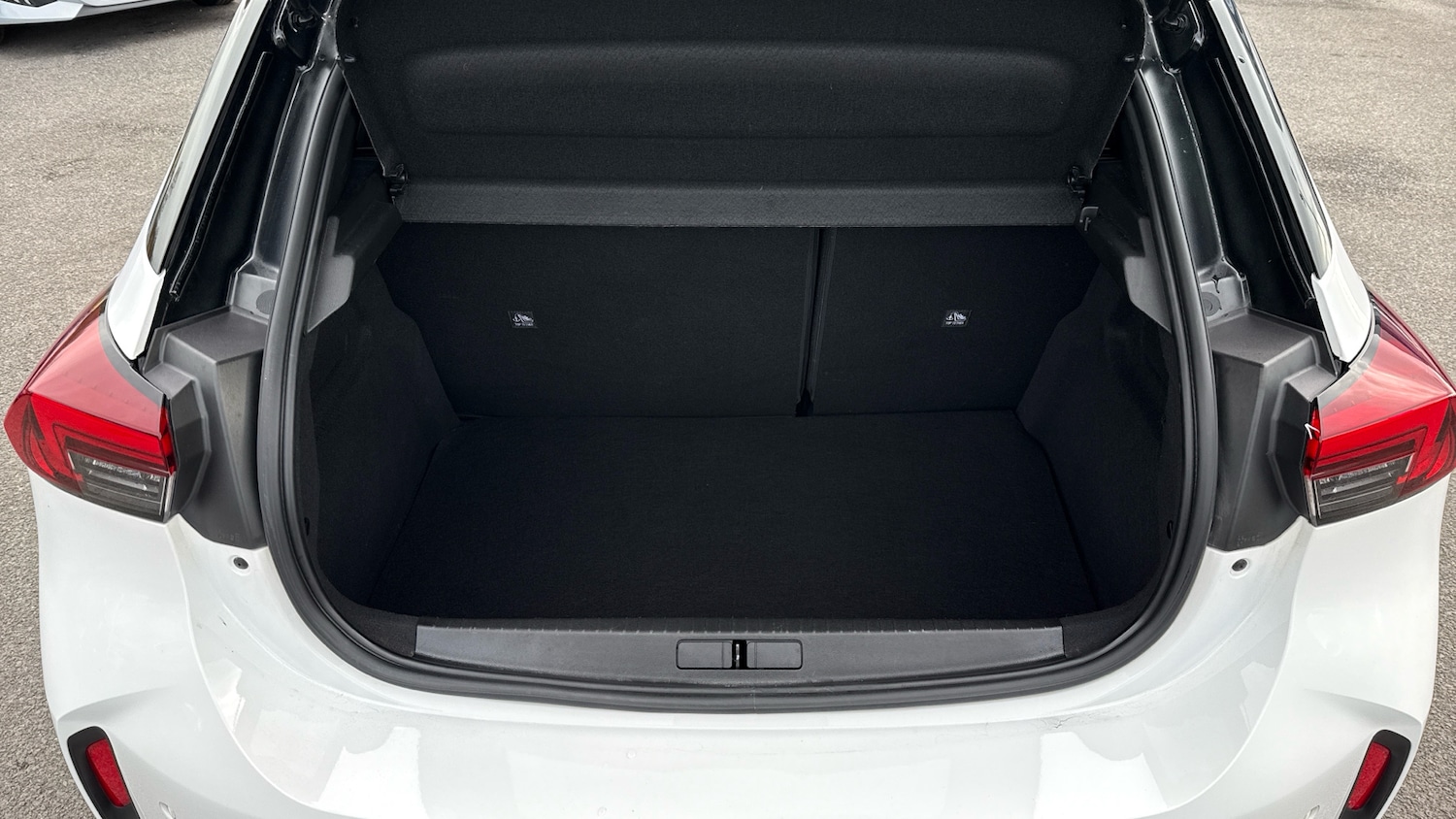 Used Vauxhall Corsa 2022 for sale - 76452668: Photo 4