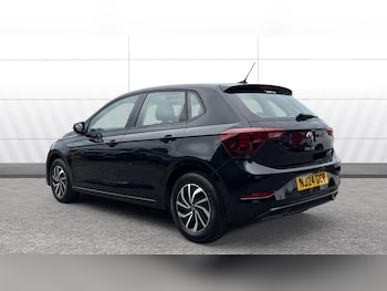 Used Volkswagen Polo 2024 for sale - 79111400: Photo