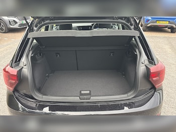 Used Volkswagen Polo 2024 for sale - 79111400: Photo