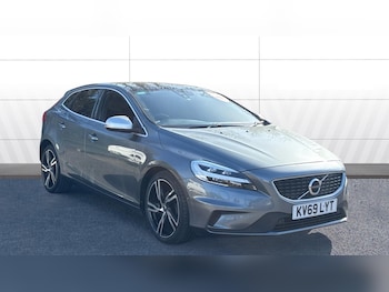 Used Volvo V40 2019 for sale - 77730738: Photo