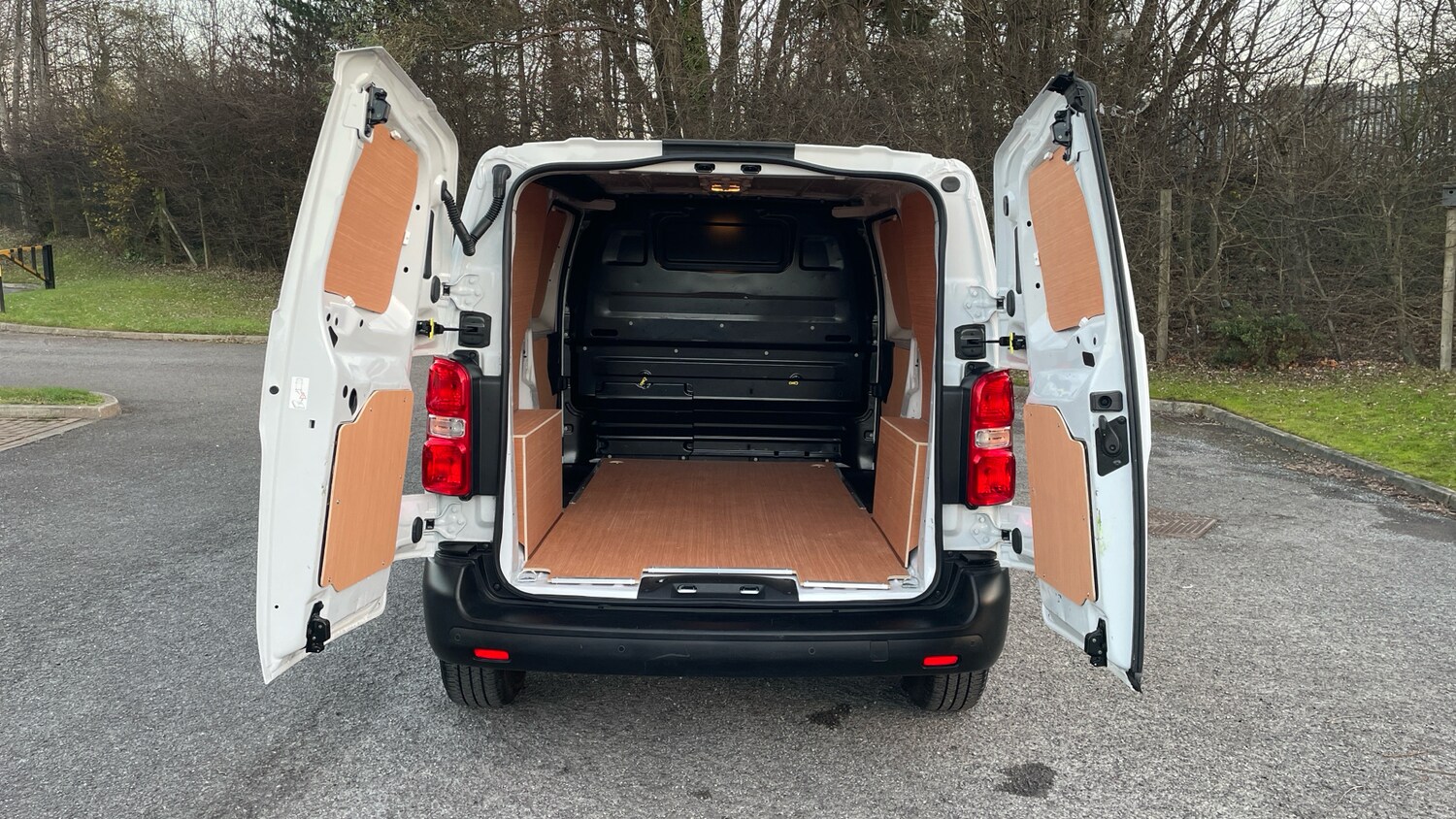 Used Peugeot Expert 2023 for sale - 76907677: Photo 3