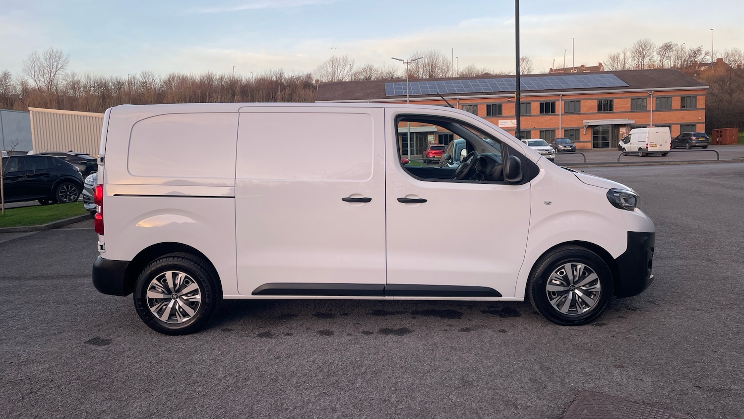 Used Peugeot Expert 2023 for sale - 76907677: Photo 9