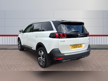 Used Peugeot 5008 2019 for sale - 76131173: Photo 2
