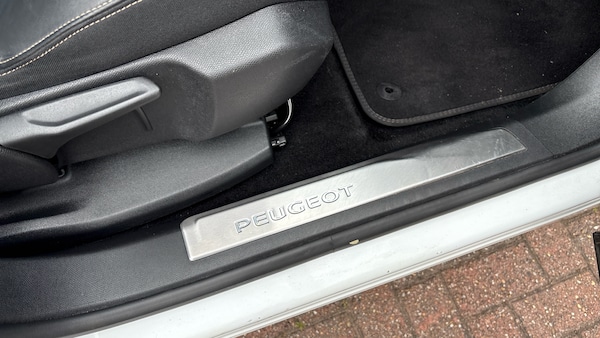 Used Peugeot 5008 2019 for sale - 76131173: Photo 33