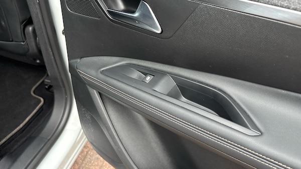 Used Peugeot 5008 2019 for sale - 76131173: Photo 45
