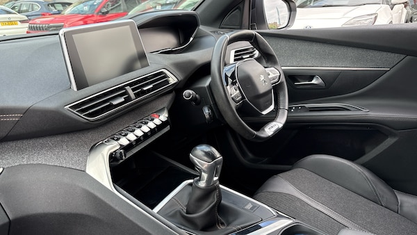 Used Peugeot 5008 2019 for sale - 76131173: Photo 9