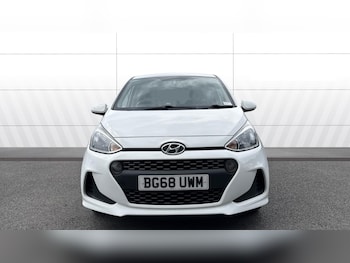 Used Hyundai i10 2018 for sale - 79044611: Photo