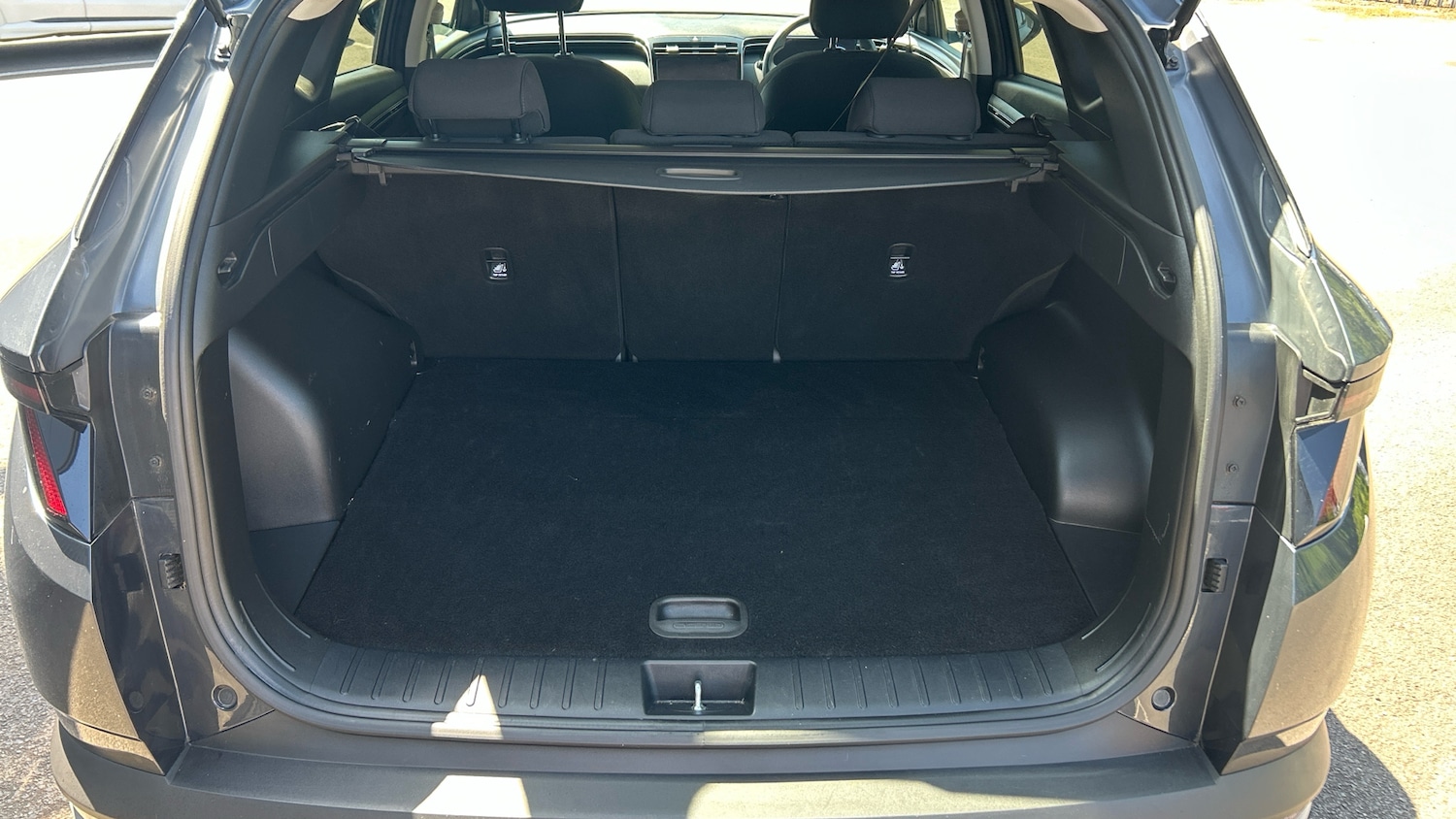 Used Hyundai TUCSON 2022 for sale - 76157043: Photo 4