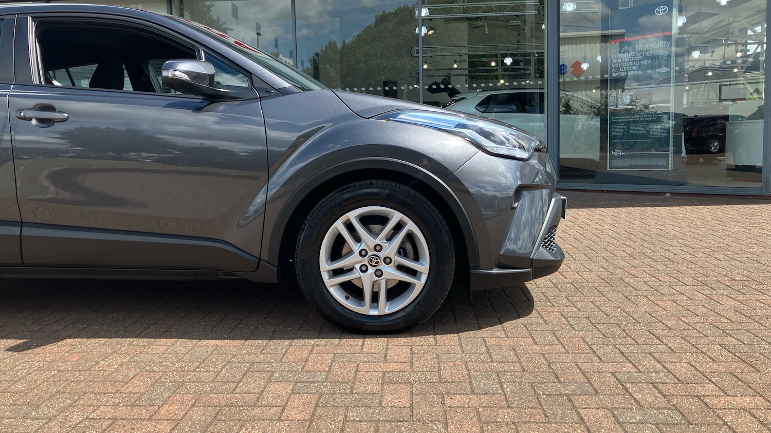 Used Toyota C-HR 2022 for sale - 76133953: Photo 18
