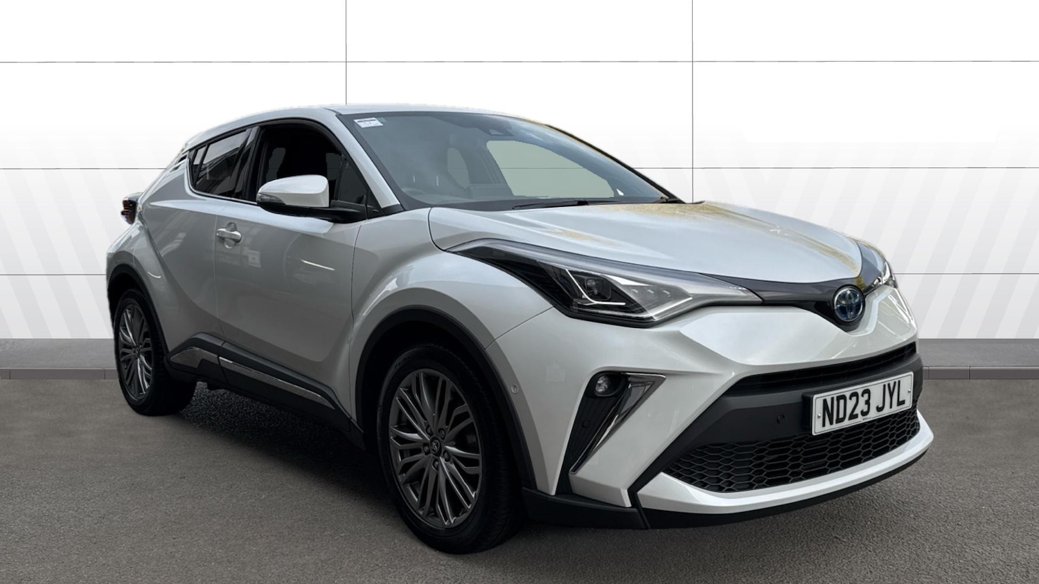 Used Toyota C-HR 2023 for sale - 76194698: Photo 1