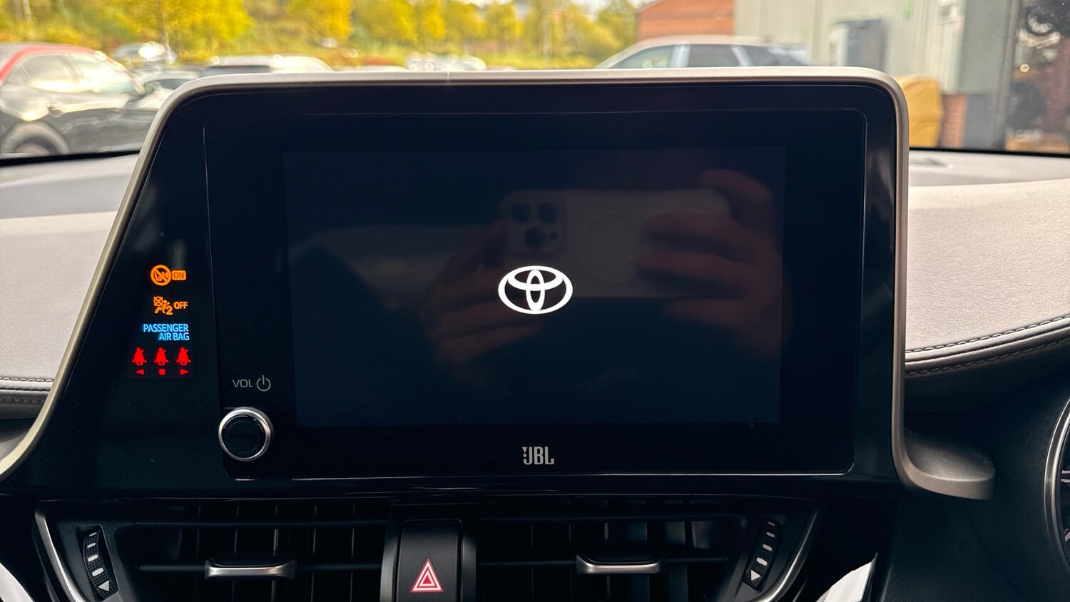Used Toyota C-HR 2023 for sale - 76194698: Photo 12