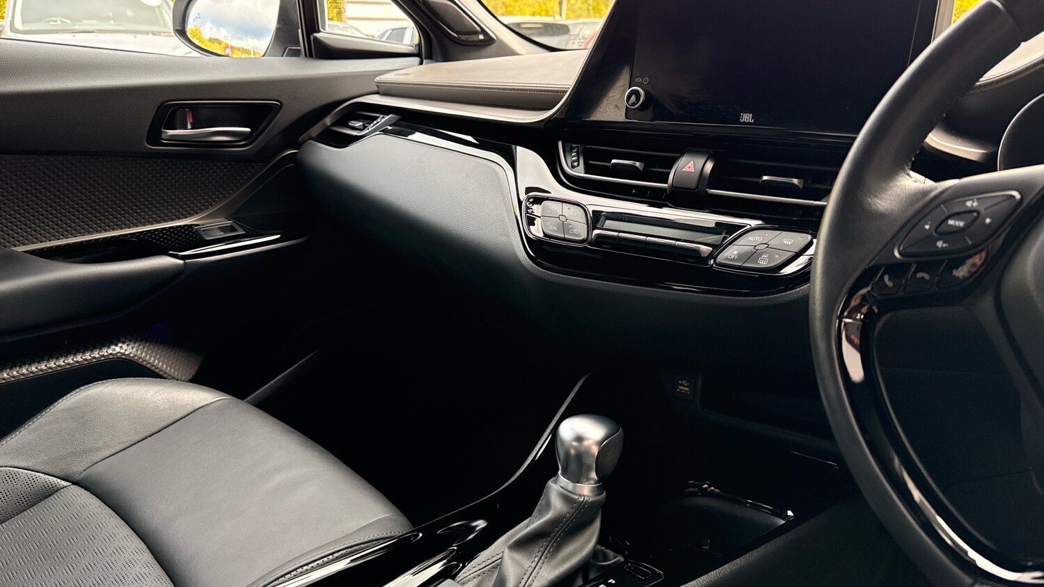 Used Toyota C-HR 2023 for sale - 76194698: Photo 14