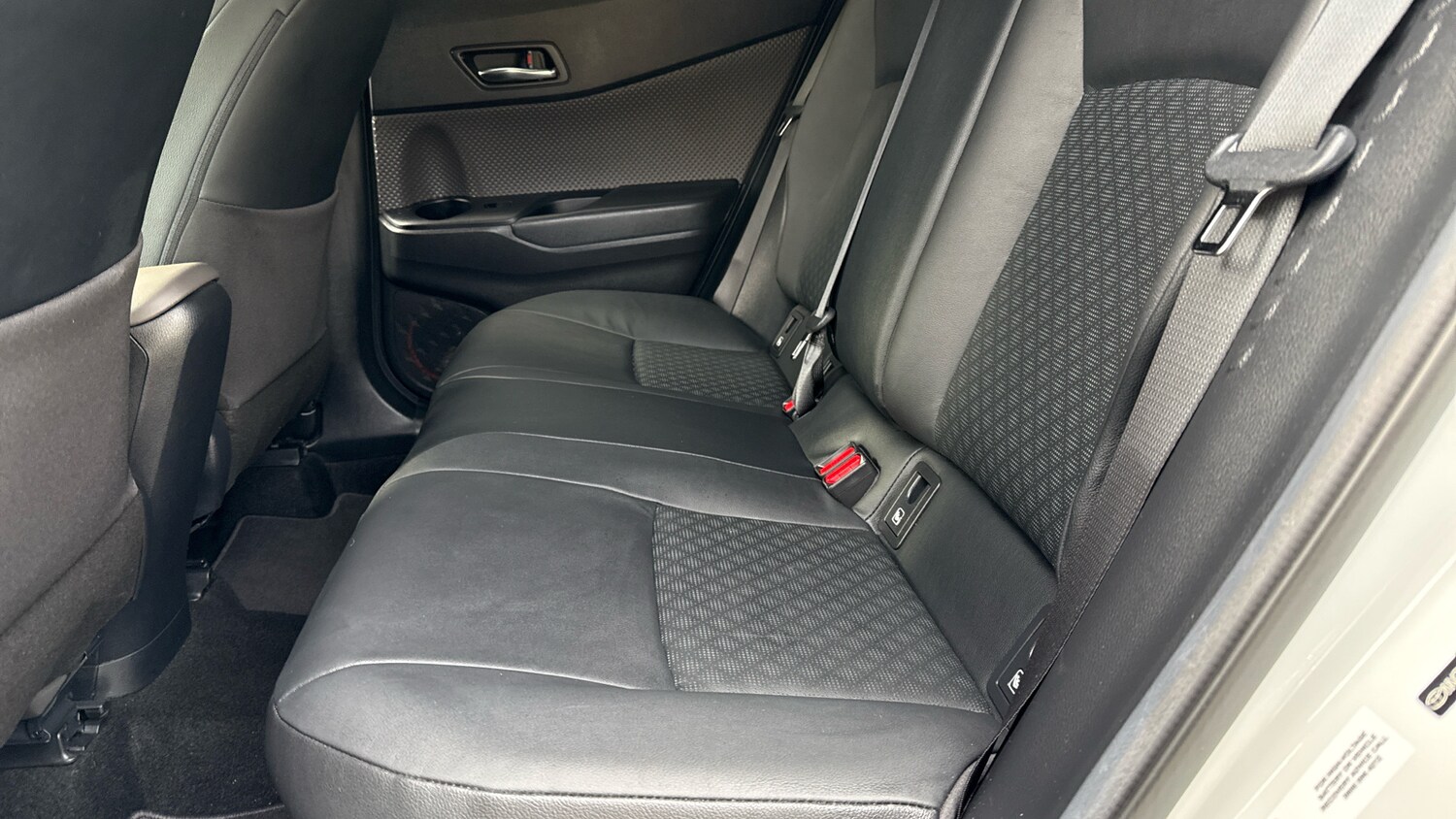 Used Toyota C-HR 2023 for sale - 76194698: Photo 16