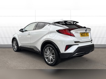 Used Toyota C-HR 2023 for sale - 76194698: Photo