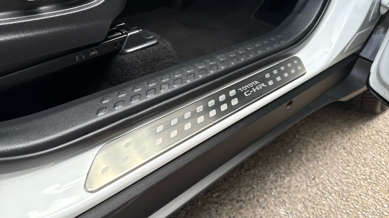 Used Toyota C-HR 2023 for sale - 76194698: Photo 34