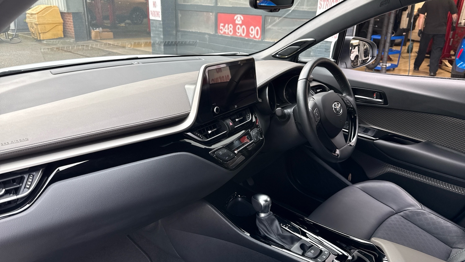 Used Toyota C-HR 2023 for sale - 76194698: Photo 9