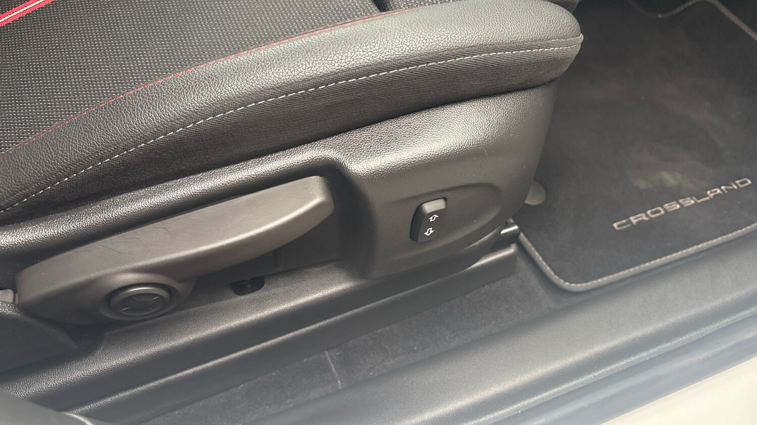 Used Vauxhall Crossland 2023 for sale - 76253914: Photo 30