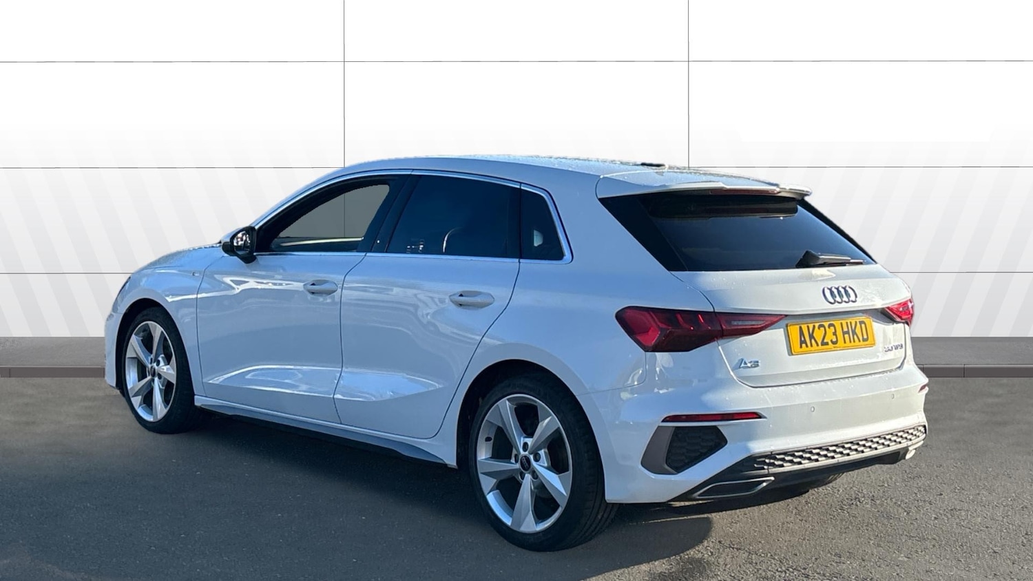 Used Audi A3 2023 for sale - 76694773: Photo 2