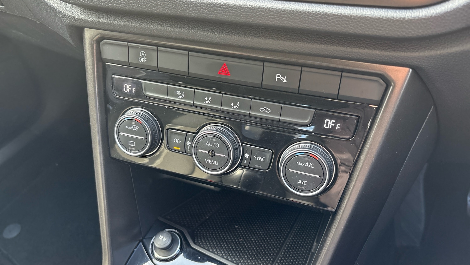 Used Volkswagen T-Roc 2019 for sale - 78031429: Photo 30