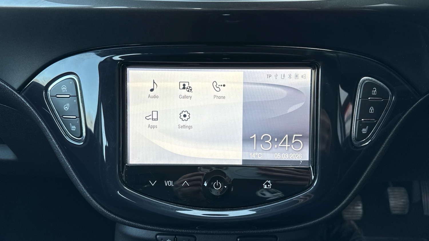 Used Vauxhall Corsa 2015 for sale - 77803056: Photo 12