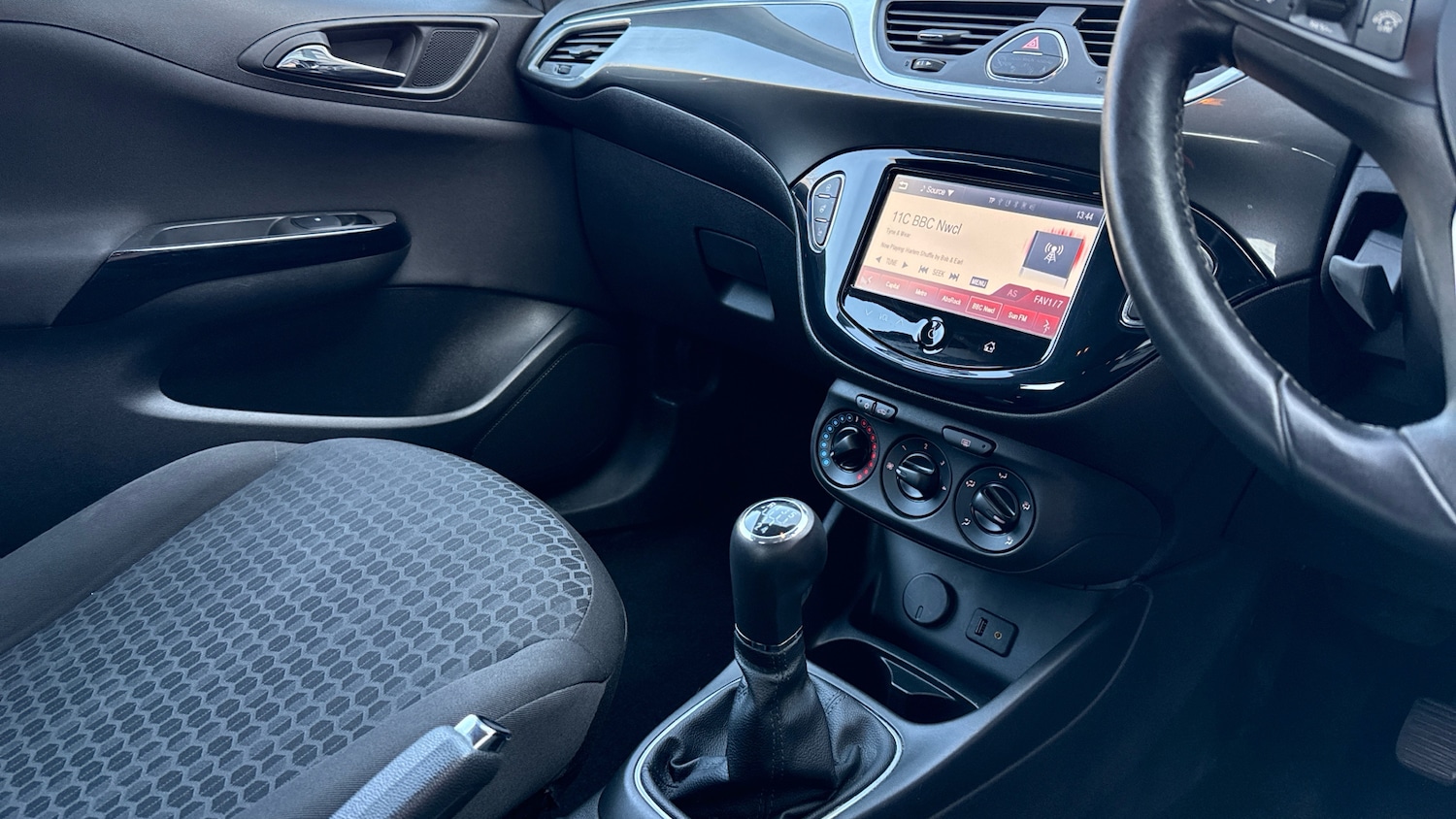 Used Vauxhall Corsa 2015 for sale - 77803056: Photo 14