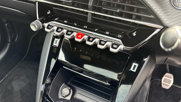 Used Peugeot 208 2023 for sale - 76265878: Photo 28