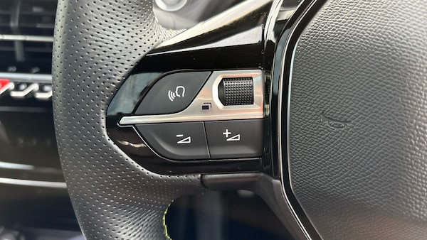 Used Peugeot 208 2023 for sale - 76265878: Photo 31