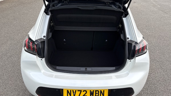 Used Peugeot 208 2023 for sale - 76265878: Photo 4