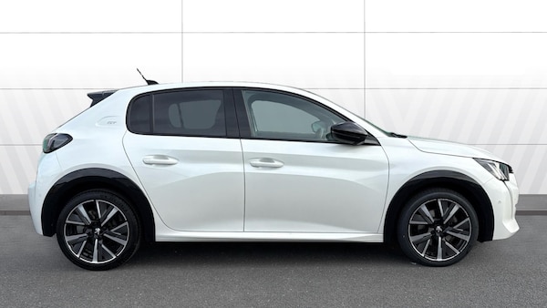 Used Peugeot 208 2023 for sale - 76265878: Photo 5
