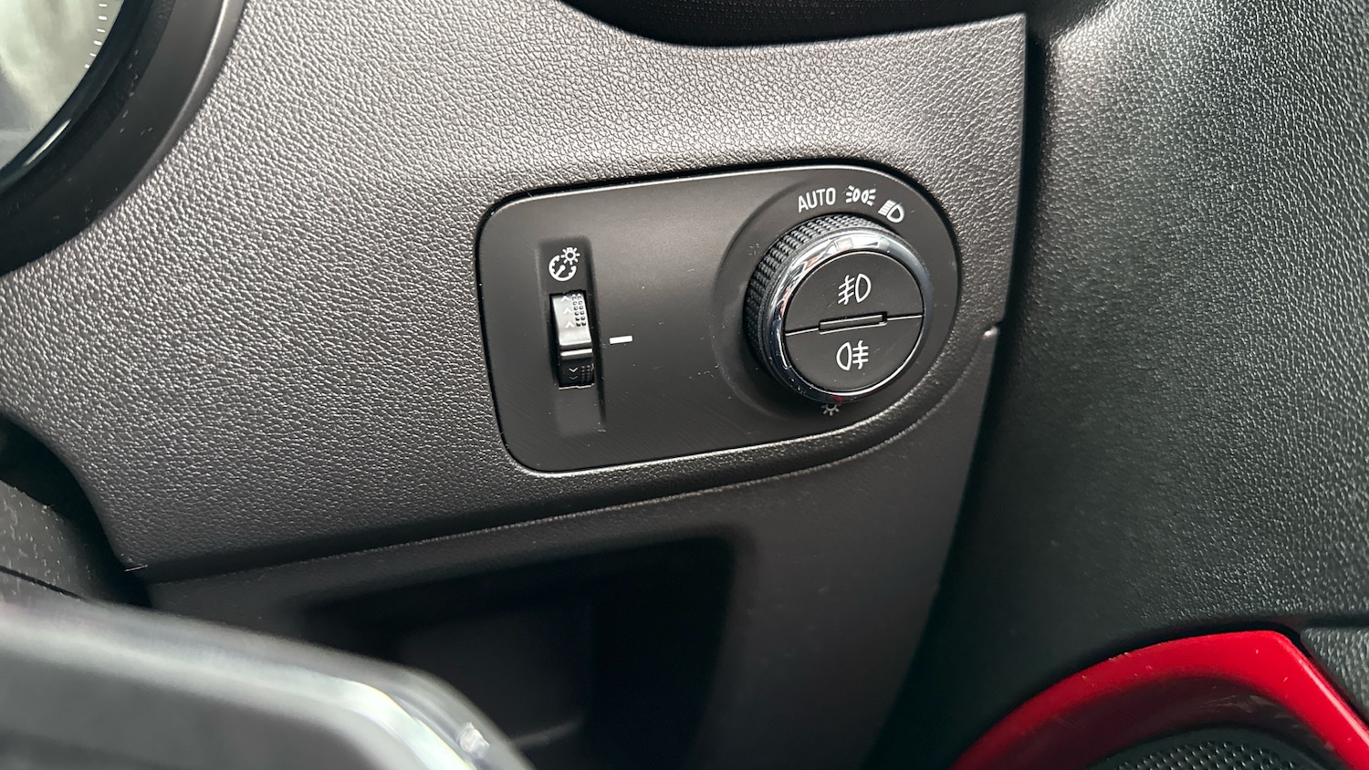 Used Vauxhall Crossland 2021 for sale - 77303401: Photo 33