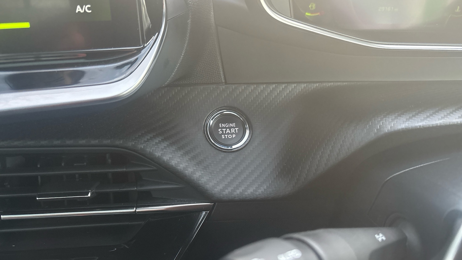 Used Peugeot 208 2022 for sale - 77033337: Photo 28