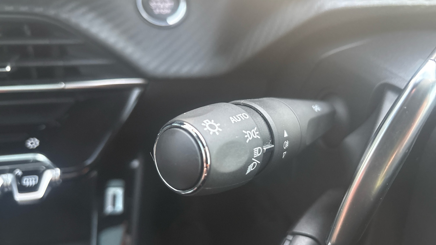 Used Peugeot 208 2022 for sale - 77033337: Photo 29