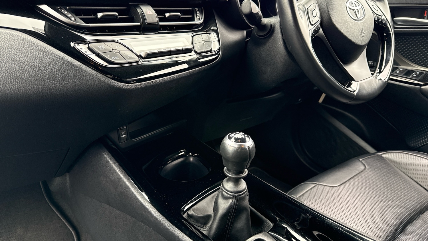 Used Toyota C-HR 2018 for sale - 78094927: Photo 13