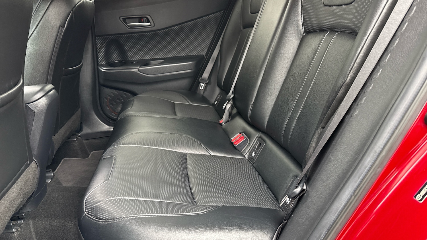 Used Toyota C-HR 2018 for sale - 78094927: Photo 16