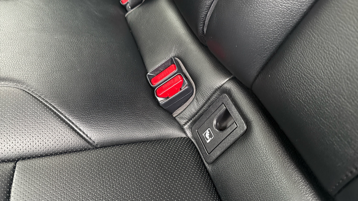 Used Toyota C-HR 2018 for sale - 78094927: Photo 17