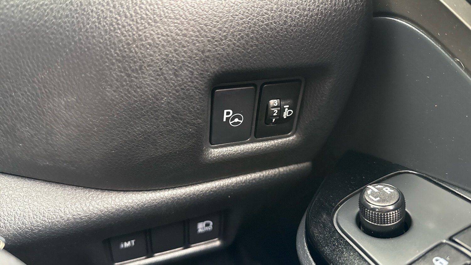 Used Toyota C-HR 2018 for sale - 78094927: Photo 30