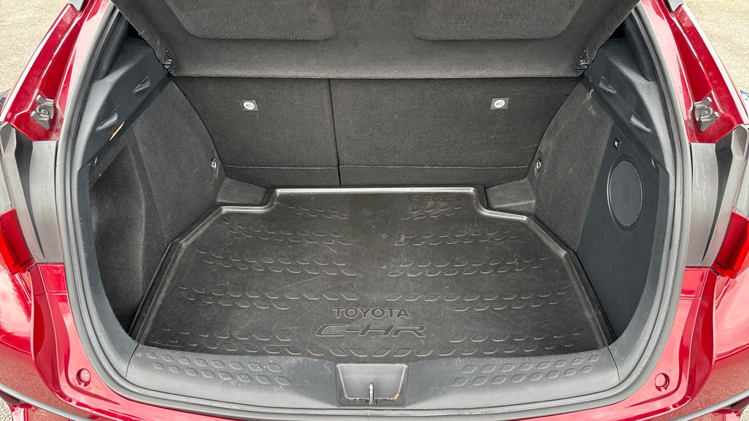 Used Toyota C-HR 2018 for sale - 78094927: Photo 4