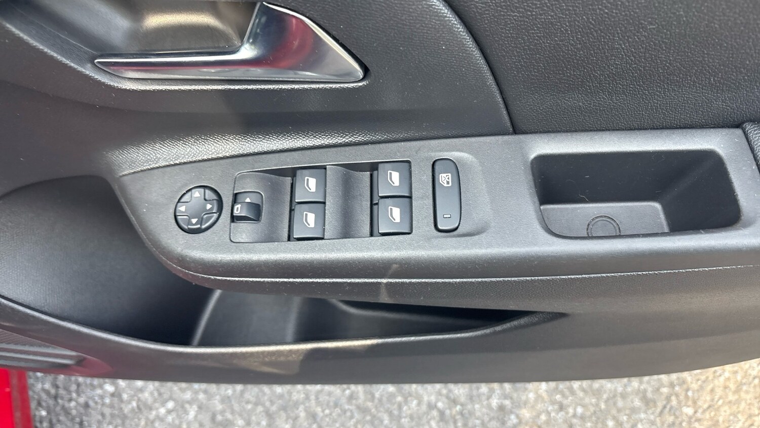 Vehicle 33